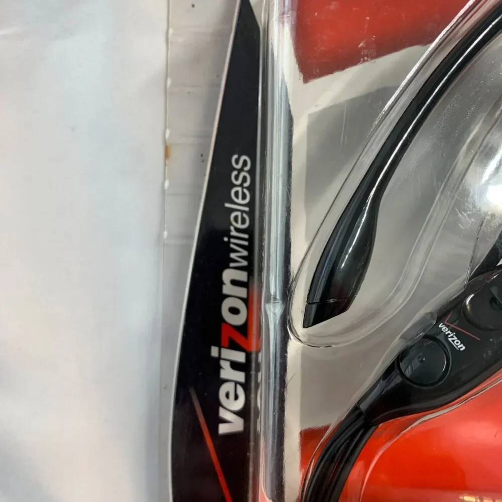 Verizon Plantronics Exclusive Boom Headset Model-MX250MCAE 2.5mm Port NEW B1